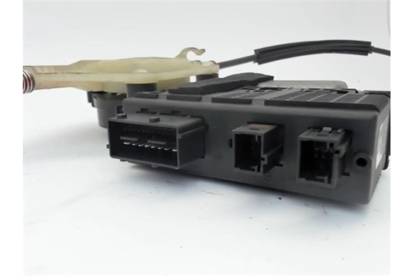 Recambio de mecanismo elevalunas delantero izquierdo para renault kangoo i (f/kc0) 1.5 authentique referencia OEM IAM 9682495680