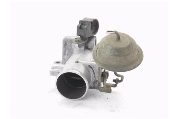 Recambio de caja mariposa aire para toyota yaris (ncp1/nlp1/scp1) 1.4 d-4d referencia OEM IAM 33010  