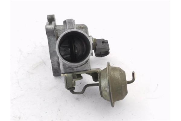 Recambio de caja mariposa aire para toyota yaris (ncp1/nlp1/scp1) 1.4 d-4d referencia OEM IAM 33010  