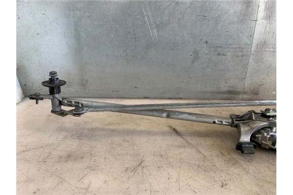 Recambio de brazo limpiaparabrisas delantero para opel astra j 1.6 referencia OEM IAM 1397220623  