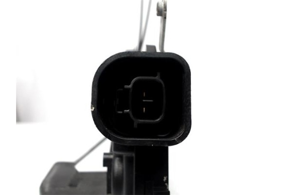 Recambio de cerradura puerta delantero derecha para toyota corolla (e12) 2.0 d-4d referencia OEM IAM   