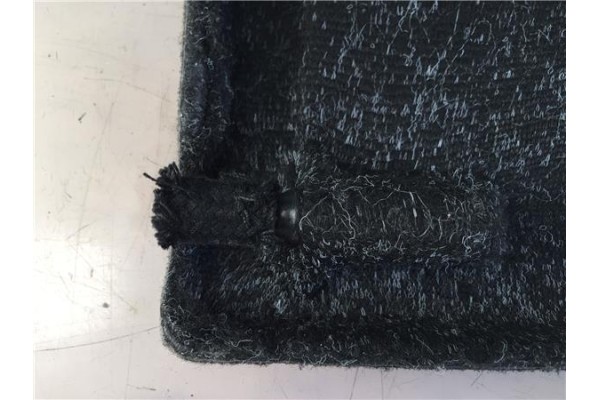 Recambio de bandeja trasero para lancia ypsilon (101) 1.2 referencia OEM IAM 735346030  