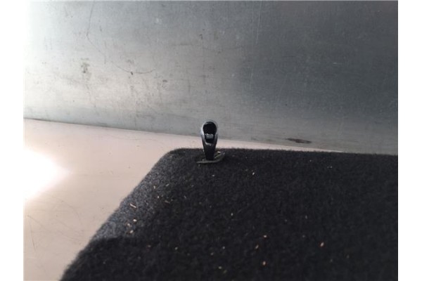 Recambio de bandeja trasero para volkswagen golf iv berlina (1j1) 1.6 conceptline referencia OEM IAM   