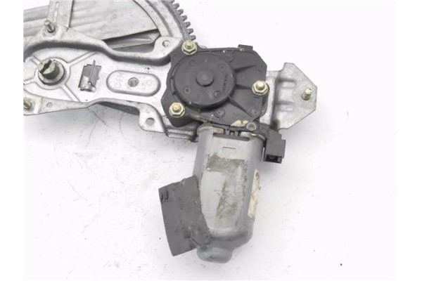 Recambio de elevalunas electrico delantero derecho para peugeot 205 ii (20a/c) 1.8 diesel referencia OEM IAM 660235  