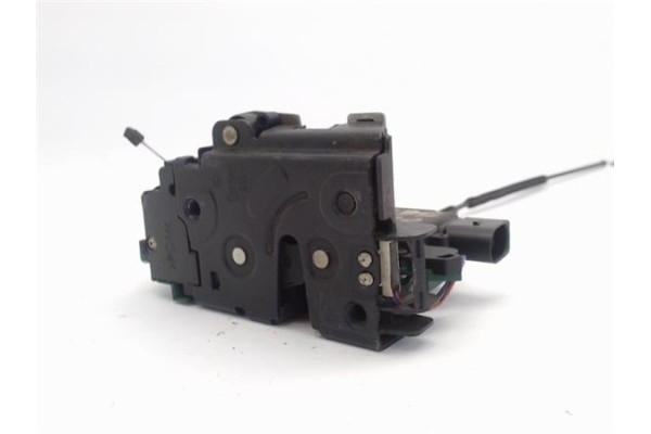 Recambio de cerradura puerta delantero derecha para skoda octavia berlina (1u2) 1.9 tdi glx referencia OEM IAM 3B1837015A 100019