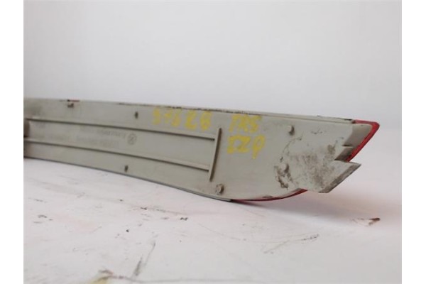 Recambio de reflectante paragolpes trasero para seat leon (1p1) 1.9 tdi referencia OEM IAM 1P0945106B  