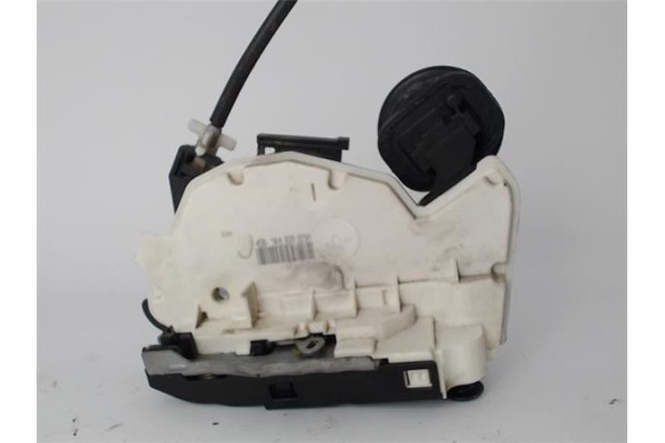 Recambio de cierre electromagnetico trasero izquierdo para volkswagen golf vi (5k1) 1.6 advance referencia OEM IAM 45B5K4839015H