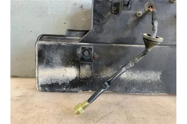 Recambio de matricula trasero para daihatsu wildcat/rocky (f75) 2.8 td referencia OEM IAM 7634355133  