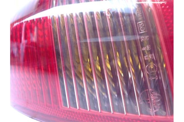 Recambio de piloto trasero izquierdo para alfa romeo 147 (190) 2.0 selespeed distinctive referencia OEM IAM 46556349  