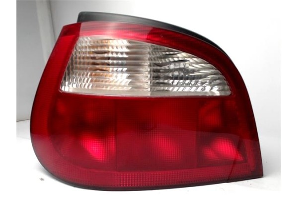 Recambio de piloto trasero izquierdo para renault megane i (ba0/1_) 1.6 16v (ba11, ba04, ba0b, ba1j) referencia OEM IAM   