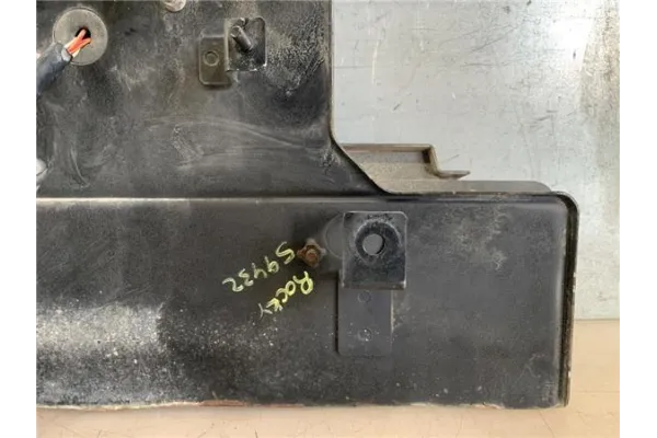 Recambio de matricula trasero para daihatsu wildcat/rocky (f75) 2.8 td referencia OEM IAM 7634355133  