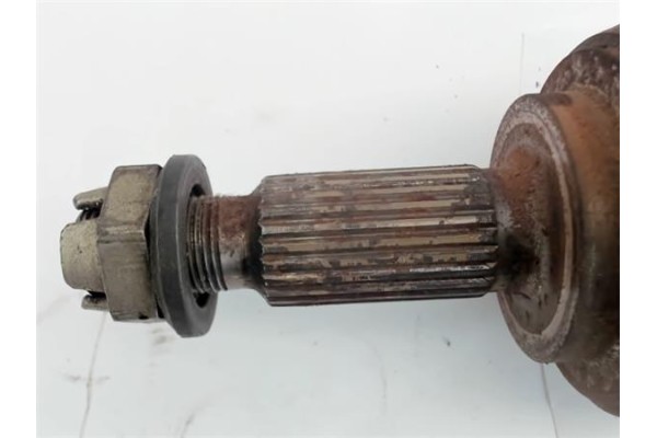 Recambio de palier delantero izquierdo para nissan x-trail (t30) 2.5 4x4 referencia OEM IAM 8200330413  