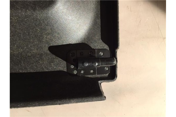 Recambio de bandeja trasero para daewoo kalos 1.2 se referencia OEM IAM 96538293  