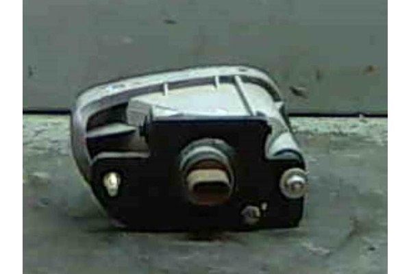 Recambio de faro antiniebla para chevrolet lacetti 2.0 tdci referencia OEM IAM 96551091  