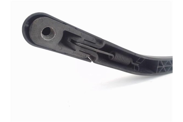 Recambio de brazo limpiaparabrisas trasero para opel zafira a 2.0 dti 16v referencia OEM IAM 6272479  90582599 , OPEL | 90582030