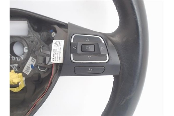 Recambio de volante para volkswagen passat cc (357) referencia OEM IAM 8200759888   Recambio de volante para volkswagen passat cc (357) referencia OEM IAM 8200759888