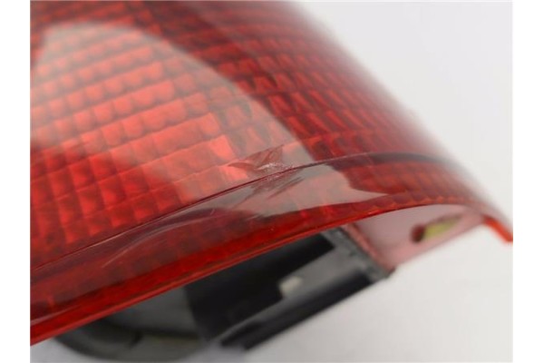 Recambio de piloto superior trasero izquierdo para volvo v70 familiar 2.5 referencia OEM IAM 9157799 9169472 