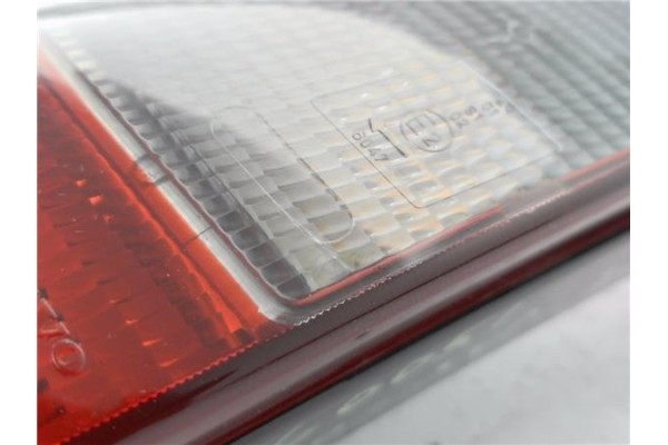 Recambio de piloto superior trasero izquierdo para volvo v70 familiar 2.5 referencia OEM IAM 9157799 9169472 