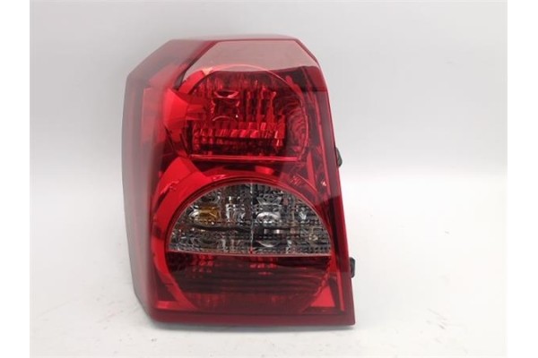 Recambio de piloto trasero izquierdo para dodge caliber referencia OEM IAM D0N990263B 320077B 