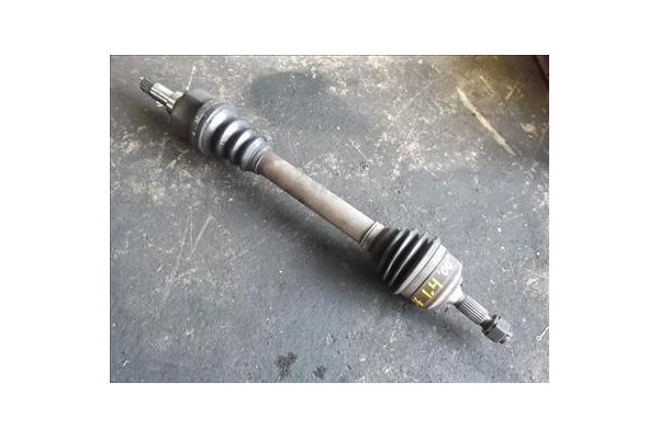 Recambio de palier delantero izquierdo para peugeot 206 1.4 i referencia OEM IAM 3272CQ  