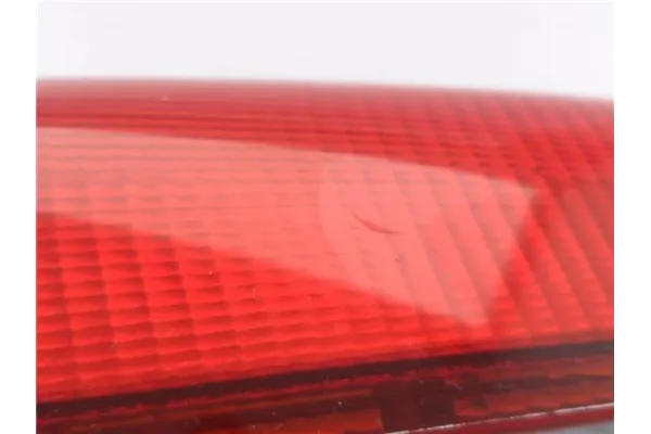 Recambio de piloto superior trasero derecho para volvo v70 familiar 2.5 referencia OEM IAM 9157800 9169473 