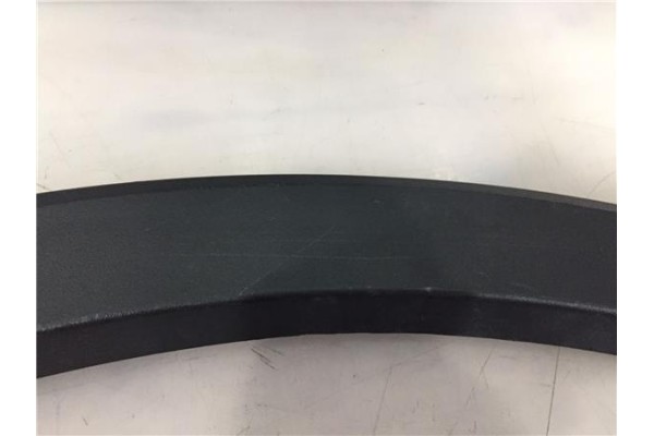Recambio de moldura aleta delantero derecha para toyota c-hr (x10) 2.0 hibrido referencia OEM IAM 75601F4010  