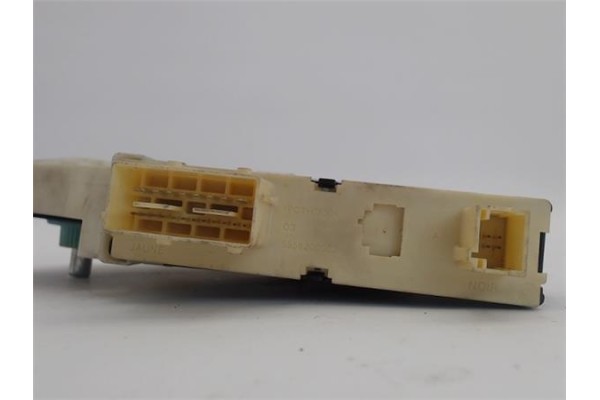 Recambio de motor elevalunas delantero derecho para peugeot 307 (s1) referencia OEM IAM  (503620090406) 