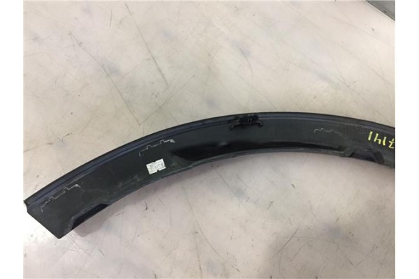 Recambio de moldura aleta delantero derecha para toyota c-hr (x10) 2.0 hibrido referencia OEM IAM 75601F4010  
