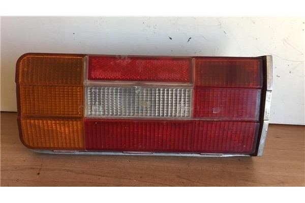 Recambio de piloto trasero izquierdo para lada niva (2121/21213/21214/21215/2131) 1.6 basis referencia OEM IAM 21063716011  