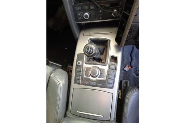 Recambio de consola para audi a6 avant (4f5) 2.0 tdi referencia OEM IAM 4F2863241  
