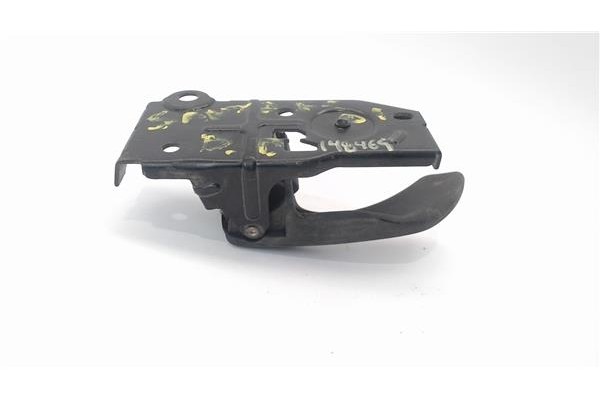 Recambio de manilla int. puerta delantero derecha para hyundai santa fe (sm) 2.0 gls crdi referencia OEM IAM 8262026010  
