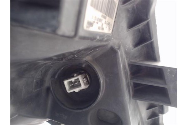 Recambio de faro delantero izquierdo para opel vivaro 1.9 dti referencia OEM IAM 8200701354  