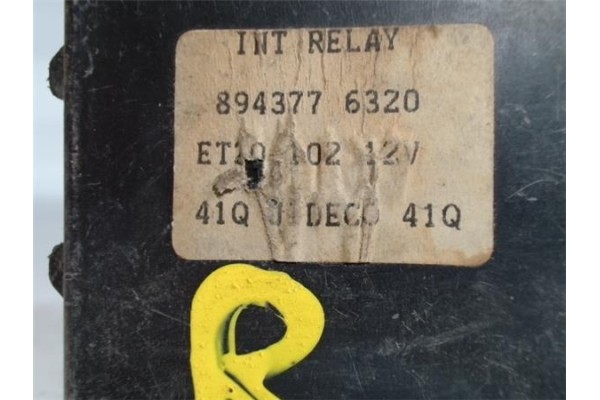 Recambio de caja fusibles/rele para opel monterey 3.1 ltd referencia OEM IAM 8943776320  