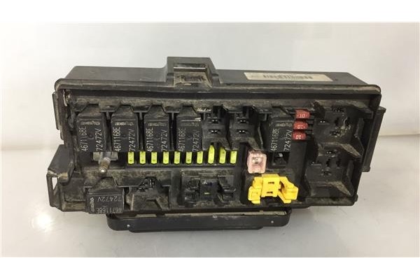 Recambio de centralita para jeep grand cherokee (wh) 3.0 crd overland referencia OEM IAM P560500147AJ 04692073AB 