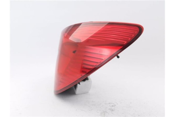 Recambio de piloto trasero derecho para opel corsa d 1.3 cdti referencia OEM IAM 89037887 13269051 