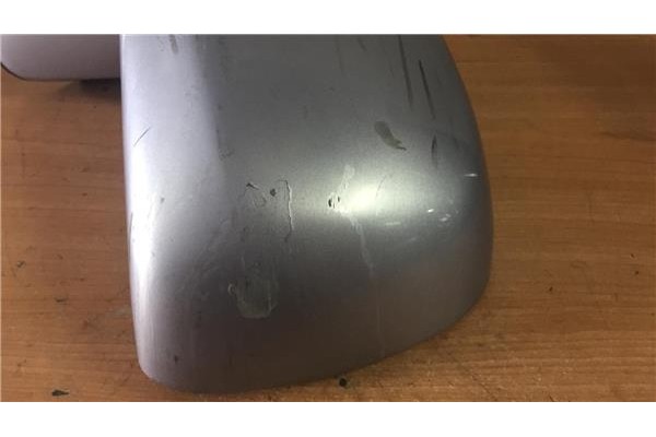 Recambio de retrovisor electrico izquierdo para hyundai trajet (fo) 2.0 crdi gls referencia OEM IAM E4012134  