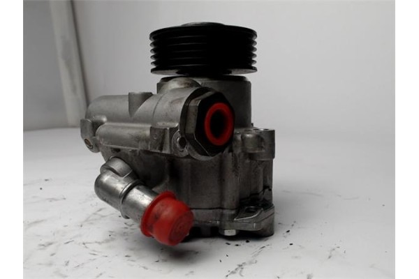 Recambio de bomba servodireccion para ford mondeo ii ranchera familiar (bnp) 1.8 td referencia OEM IAM 93BB3A733CA  XS713A696AA 