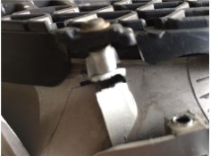 Recambio de rejilla capo para hyundai getz (tb) 1.5 crdi referencia OEM IAM 811931C000  