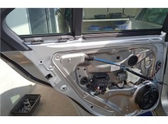 Recambio de puerta trasero izquierda para mercedes-benz clase c (bm 204) berlina 3.0 c 280 (204.054) referencia OEM IAM A2047302