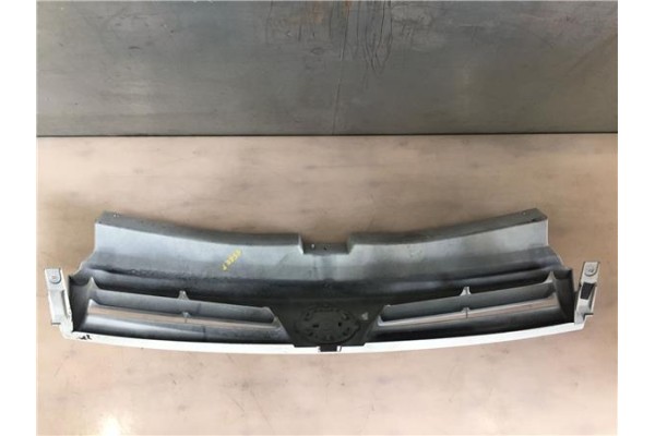 Recambio de rejilla capo para nissan primastar furgón (x83) dci 80 referencia OEM IAM 6231200QAA  