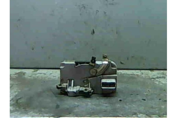 Recambio de cierre electromagnetico delantero derecho para peugeot 406 berlina (s1/s2) 2.2 hdi referencia OEM IAM 9136J6  