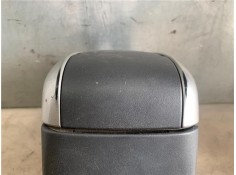 Recambio de embellecedor consola central para toyota auris (e15) 2.0 d-4d referencia OEM IAM 5891012370B0 1ADFTV 