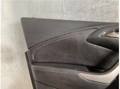 Recambio de guarnecido puerta delantero izquierda para opel astra j 1.6 referencia OEM IAM 13321403  