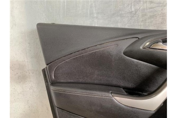 Recambio de guarnecido puerta delantero izquierda para opel astra j 1.6 referencia OEM IAM 13321403  