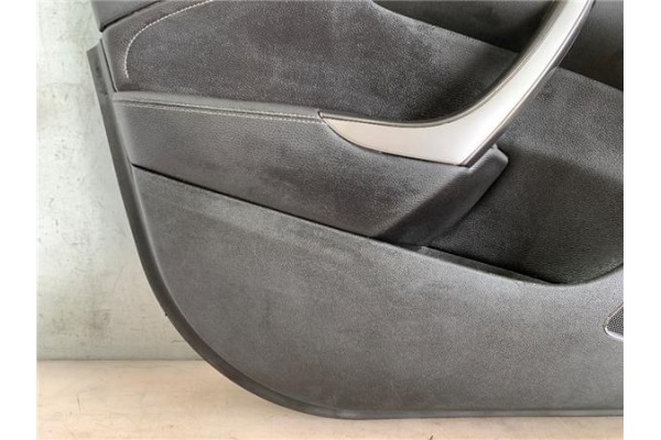 Recambio de guarnecido puerta delantero izquierda para opel astra j 1.6 referencia OEM IAM 13321403  
