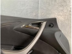Recambio de guarnecido puerta delantero izquierda para opel astra j 1.6 referencia OEM IAM 13321403  