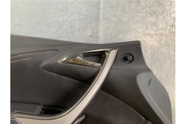 Recambio de guarnecido puerta delantero izquierda para opel astra j 1.6 referencia OEM IAM 13321403  
