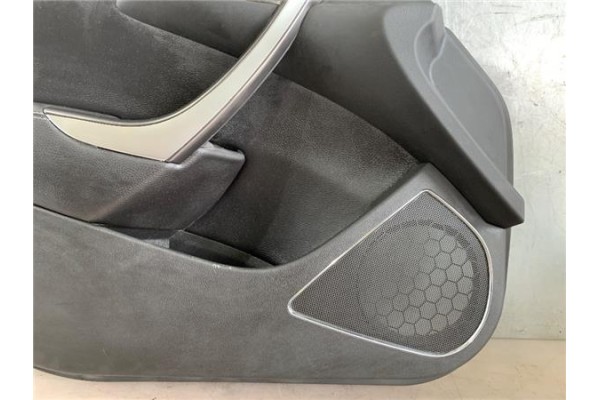 Recambio de guarnecido puerta delantero izquierda para opel astra j 1.6 referencia OEM IAM 13321403  
