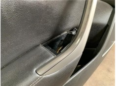 Recambio de guarnecido puerta delantero izquierda para opel astra j 1.6 referencia OEM IAM 13321403  