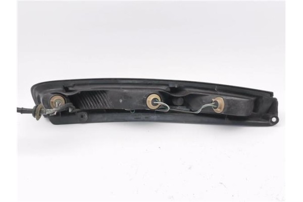 Recambio de piloto trasero derecho para toyota corolla familiar (e11) 1.6 linea terra referencia OEM IAM 8155013401  